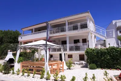 Zgrada u kojoj se nalazi apartman