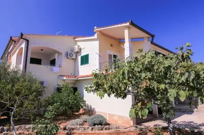 Zgrada u kojoj se nalazi apartman