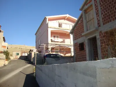 Zgrada u kojoj se nalazi apartman