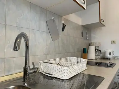 Kuhinja ili čajna kuhinja u objektu Apartmani Meri