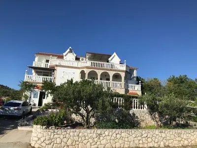 Zgrada u kojoj se nalazi apartman