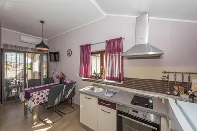 Kuhinja ili čajna kuhinja u objektu Apartment Lavanda