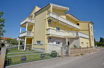 Zgrada u kojoj se nalazi apartman