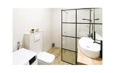 Kupaonica u objektu Two-Bedroom Holiday Home In Sibenik