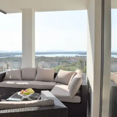 Villa M - Your business & holiday apartment in Sibenik