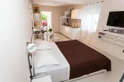 Kuhinja ili čajna kuhinja u objektu Studio Apartment Dada