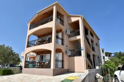 Zgrada u kojoj se nalazi apartman