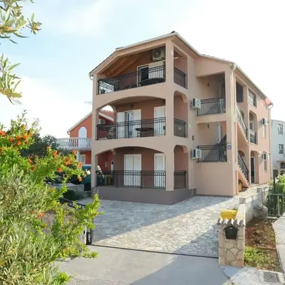Apartmani Nataša Nino Jezera