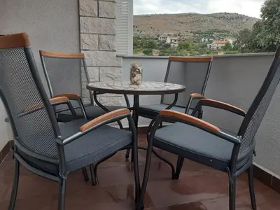 Pogled na planine ili pogled na planine iz apartmana