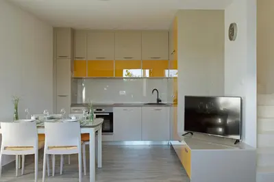 Kuhinja ili čajna kuhinja u objektu Holiday House KALIMERO