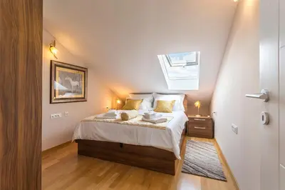 Krevet ili kreveti u jedinici u objektu Flores Luxury Suites