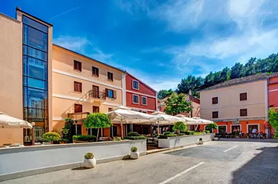 Zgrada u kojoj se nalazi hotel