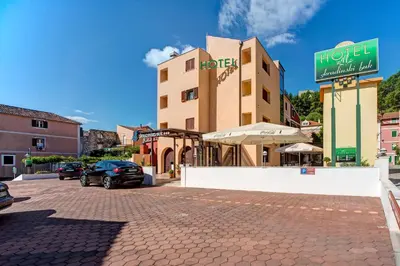 Zgrada u kojoj se nalazi hotel