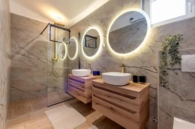 Kupaonica u objektu Villa Plenča - heated pool