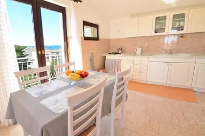 Kuhinja ili čajna kuhinja u objektu Apartmani Piculo
