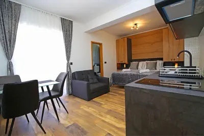 Kuhinja ili čajna kuhinja u objektu Apartmani Krka Rooms