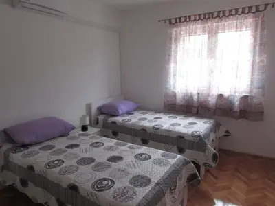 Krevet ili kreveti u jedinici u objektu Rooms with a parking space Sibenik - 13739