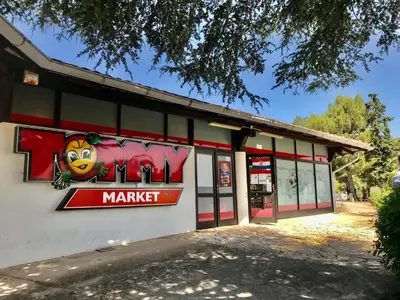 Certifikat, nagrada, logo ili neki drugi dokument izložen u objektu M&L Mobile Home
