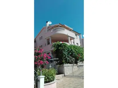 Zgrada u kojoj se nalazi apartman