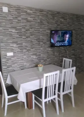 TV i/ili zabavni centar u objektu Apartments Garija