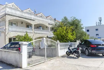 Zgrada u kojoj se nalazi apartman