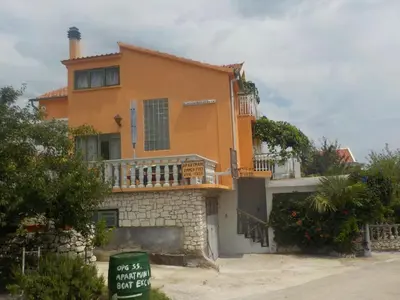 Zgrada u kojoj se nalazi apartman