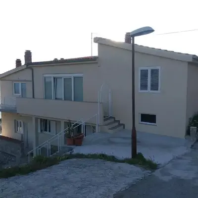 Apartments with a parking space Bilo