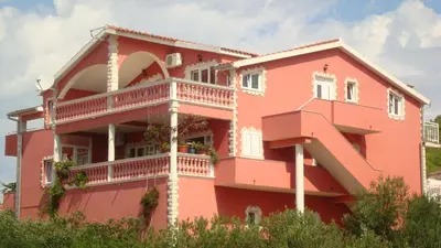 Zgrada u kojoj se nalazi apartman