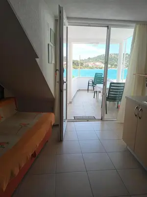 Bazen u objektu Volat Apartments ili u blizini