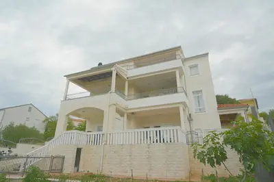 Zgrada u kojoj se nalazi apartman