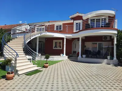 Zgrada u kojoj se nalazi apartman