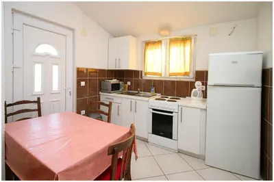 Kuhinja ili čajna kuhinja u objektu Apartments Ivan Perkov Tomas Bilo
