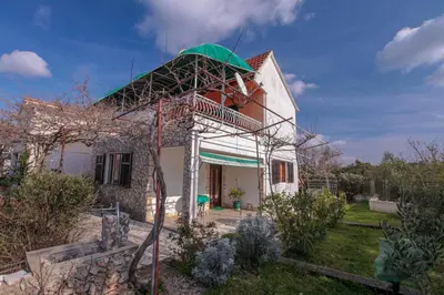 Zgrada u kojoj se nalazi apartman