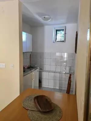 Kuhinja ili čajna kuhinja u objektu Apartments Lujo