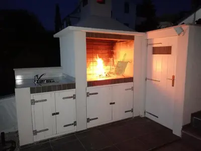 Kuhinja ili čajna kuhinja u objektu Apartments Sunset