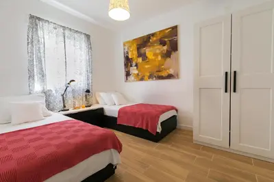 Krevet ili kreveti u jedinici u objektu Seaside family friendly house with a swimming pool Razanj - Rogoznica - 13738
