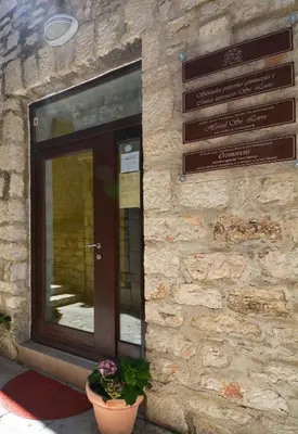Fasada ili ulaz u objekt Hostel Sv. Lovre