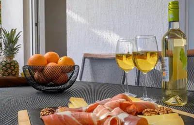 Hrana u apartmanu ili u blizini