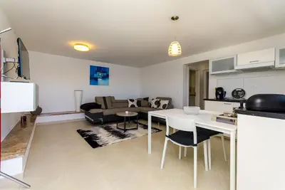 Kuhinja ili čajna kuhinja u objektu Apartment Mirjana