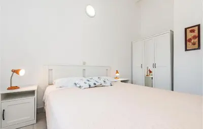 Krevet ili kreveti u jedinici u objektu One-Bedroom Apartment In Jezera