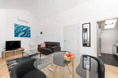 TV i/ili zabavni centar u objektu Apartman Kurika