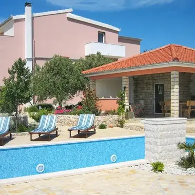 Family-friendly apartments with swimming pool Dvornica - Rogoznica - 11470