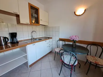 Kuhinja ili čajna kuhinja u objektu Apartments Karmen