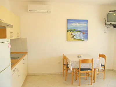 Kuhinja ili čajna kuhinja u objektu Apartments Rina