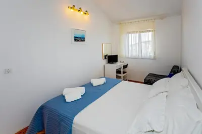 Krevet ili kreveti u jedinici u objektu Apartments Dragons Eye Rogoznica (3338)
