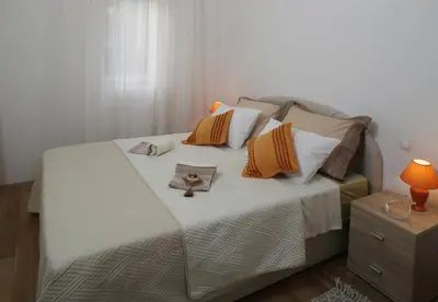 Krevet ili kreveti u jedinici u objektu Apartments by the sea Razanj, Rogoznica - 14357