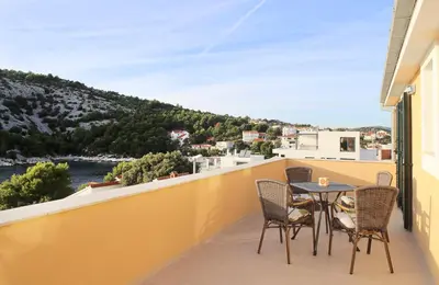 Pogled na planine ili pogled na planine iz apartmana