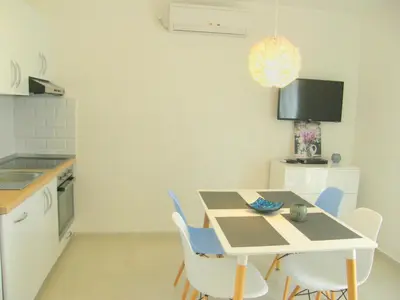 Kuhinja ili čajna kuhinja u objektu Apartments Mare