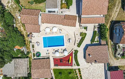 Bazen u objektu Pet Friendly Home In Dubrava ili u blizini