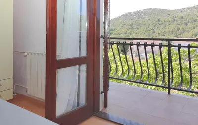 Pogled na planine ili pogled na planine iz vikendica